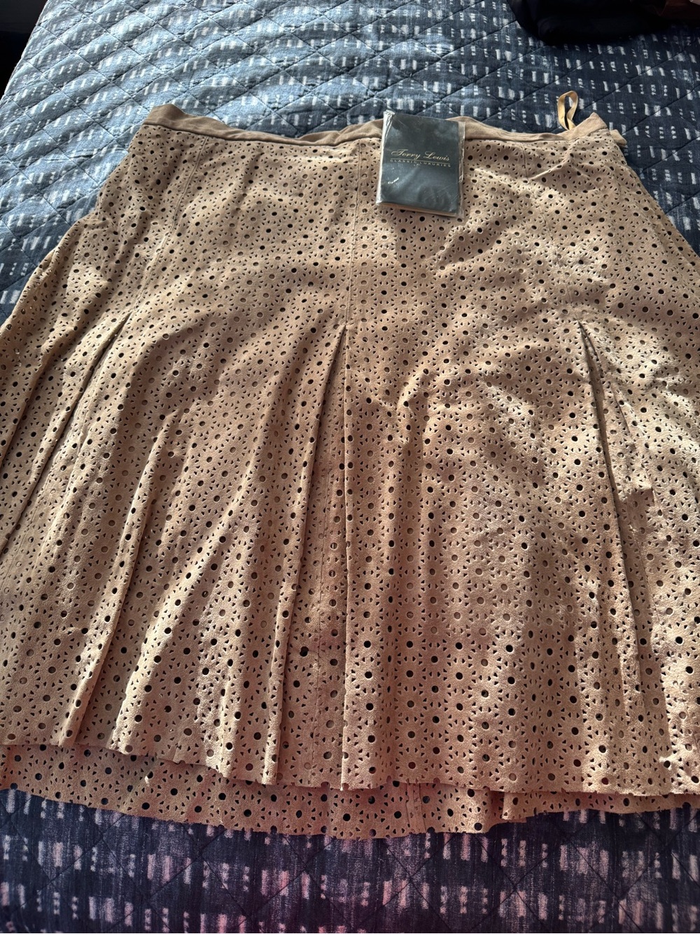 Terry Lewis Classic Luxuries Tan Eyelet Pleated Mini Skirt